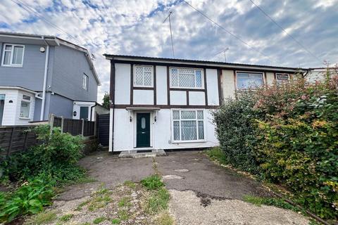 3 bedroom semi-detached house to rent, Harvey Gardens, Loughton, IG10