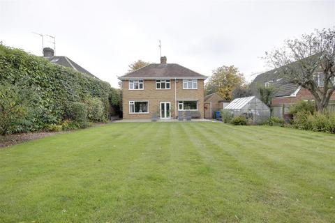 4 bedroom detached house for sale, The Vale, Kirk Ella