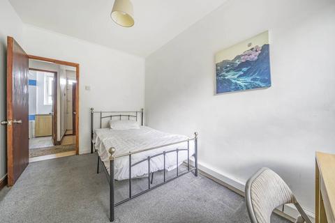 4 bedroom flat to rent, Liverpool Road, Islington, London, N7