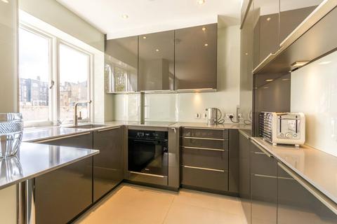 2 bedroom flat to rent, Dunraven Street, Mayfair, London, W1K