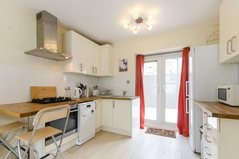 2 bedroom flat to rent, Earls Court Gardens, Earls Court, London, SW5