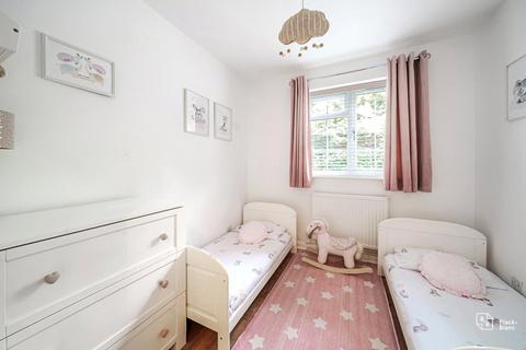 37 Hanson Close, Beckenham, BR3 1WJ