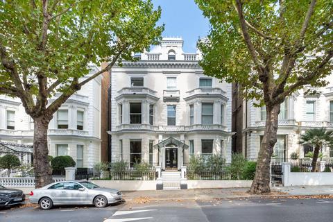 2 bedroom flat to rent, Holland Park, Holland Park, London, W11