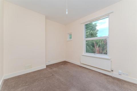 3 bedroom maisonette for sale, Greenford Avenue, Hanwell