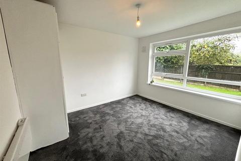 2 bedroom flat to rent, St. Patricks Close, Kings Heath, Birmingham