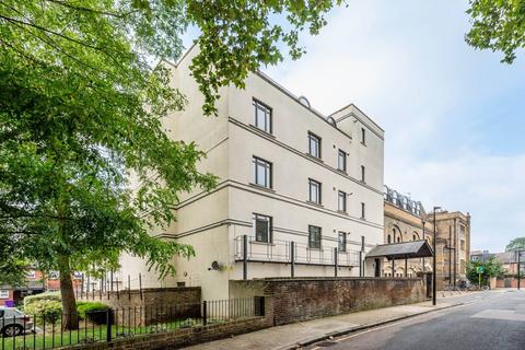 4 bedroom flat for sale, Temple Court, Rectory Square, Shoreditch, London, E1