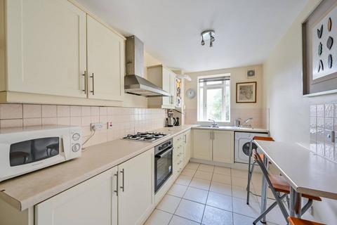 4 bedroom flat for sale, Temple Court, Rectory Square, Shoreditch, London, E1