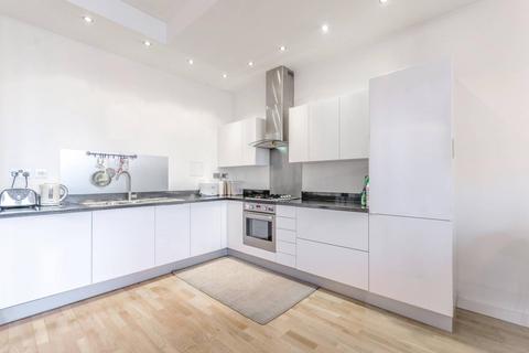 3 bedroom maisonette for sale, Aylward Street, Stepney, London, E1