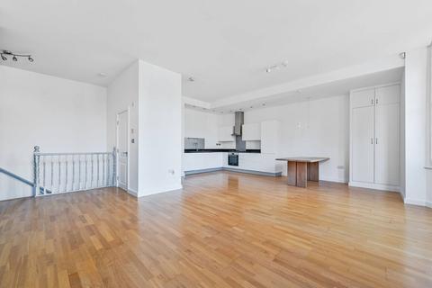 3 bedroom maisonette for sale, Aylward Street, Stepney, London, E1