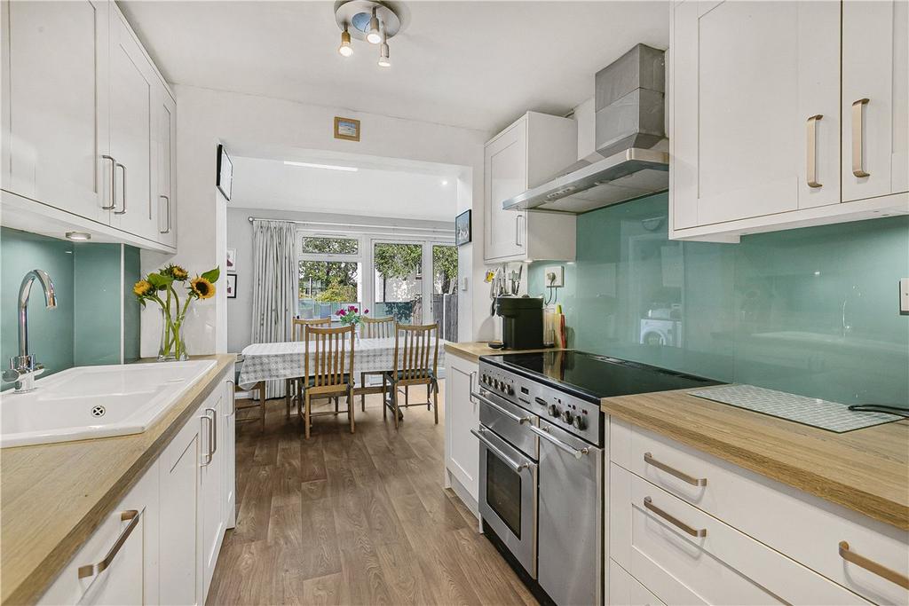 Girons Close, Hertfordshire SG4 3 bed link detached house for sale £665,000