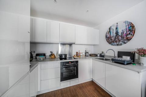 1 bedroom flat for sale, Stanmore Place, Stanmore, HA7