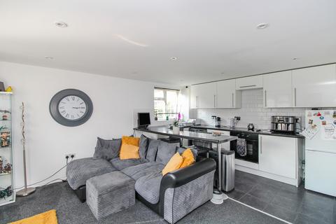 1 bedroom end of terrace house for sale, Church Green, Shoreham-by-sea, West Sussex. BN43 6JU