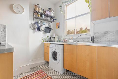 3 bedroom apartment for sale, Winston Road, Stoke Newington, London, N16