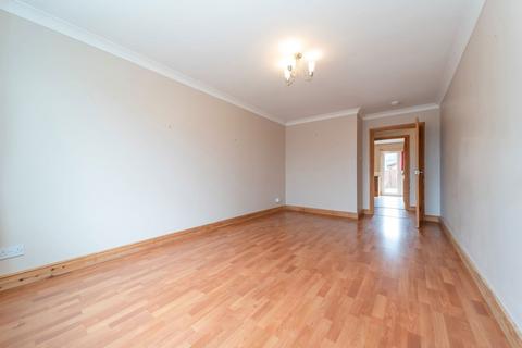 8 Mackies Drive, Gretna, DG16 5NB