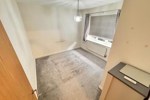 2 bedroom apartment to rent, Chatteris Court, Lugsmore Lane, Thatto Heath, St Helens. WA10 3EY