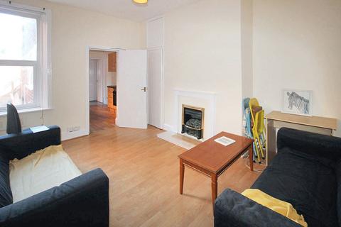 5 bedroom flat for sale, Simonside Terrace, Heaton, Newcastle upon Tyne, Tyne and Wear, NE6 5LF