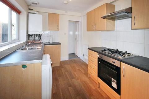 5 bedroom flat for sale, Simonside Terrace, Heaton, Newcastle upon Tyne, Tyne and Wear, NE6 5LF