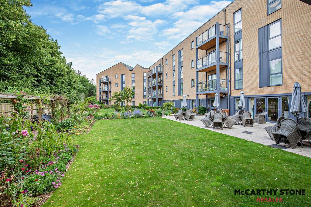 8610960-exterior02-800.JPG