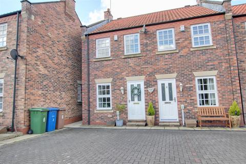 2 bedroom townhouse for sale, Barleyholme, Beverley