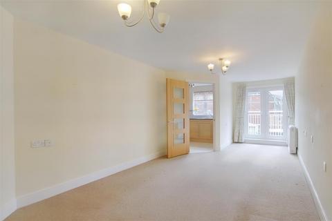 1 bedroom apartment for sale, Goodes Court, Baldock Road, Royston