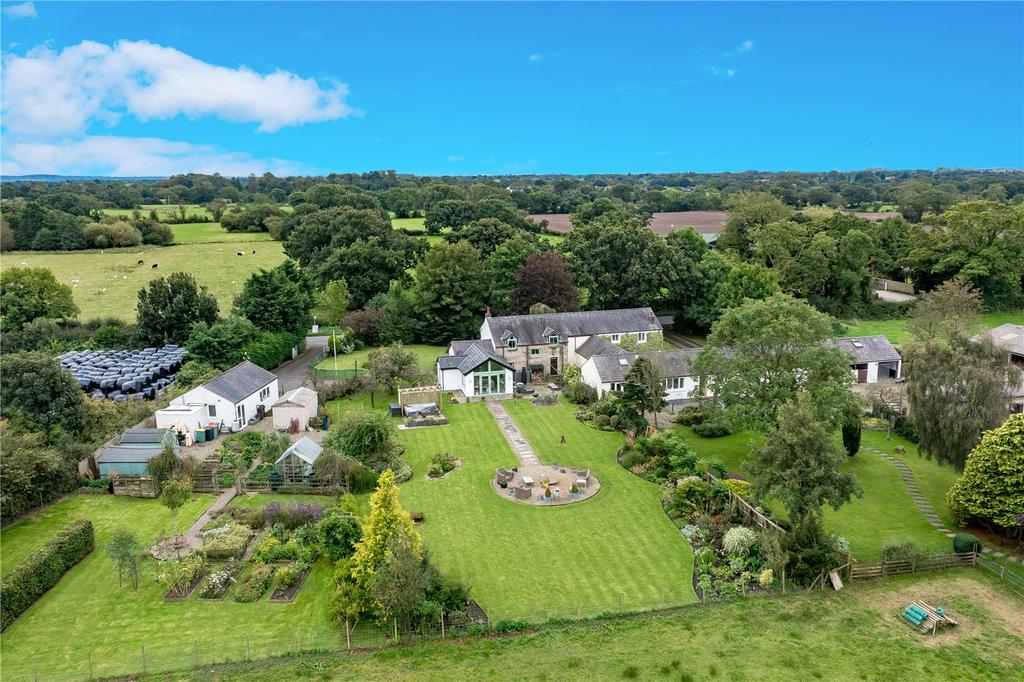 Goosnargh Lane, Preston PR3 3 bed semidetached house for sale £695,000