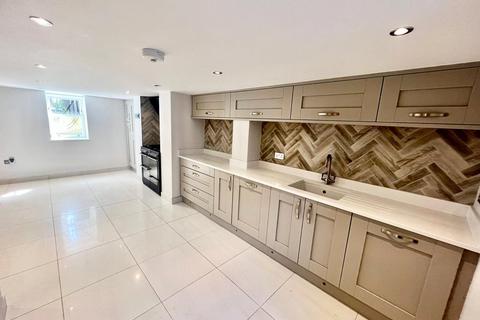 4 bedroom terraced house for sale, Ash Grove, Ilkley, West Yorkshire, LS29