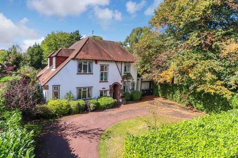 4 bedroom detached house for sale, Furzefield Road, Beaconsfield, Buckinghamshire, HP9