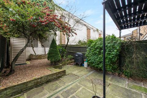 4 bedroom townhouse to rent, Fleet Road, South End Green NW3