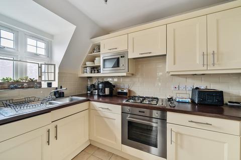 2 bedroom apartment for sale, Reigate Hill, Reigate, Surrey