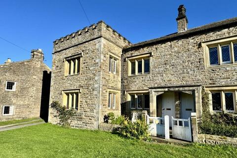 2 bedroom character property for sale, 2 Galloway House, West Burton