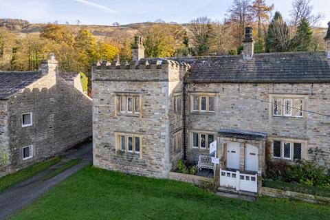 2 bedroom character property for sale, 2 Galloway House, West Burton