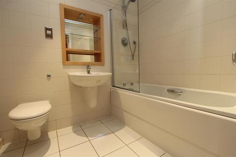 1 bedroom flat to rent, Balmoral Place, Brewery Wharf