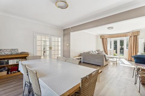 4 bedroom detached house for sale, Beaufort Road, W5