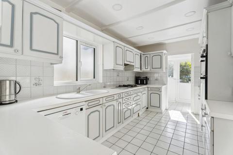 32 Beaufort Road, London, W5 3EA