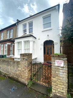 4 bedroom semi-detached house to rent, Thornhill Road, Leyton, London E10