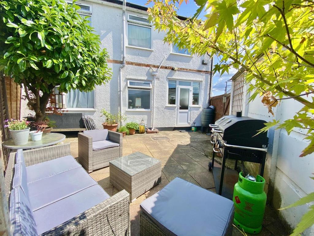 Thumbnail Back Garden.jpg