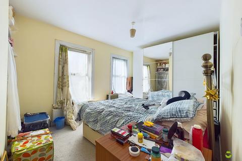 20 Crusoe Road, Erith, DA8 1PJ