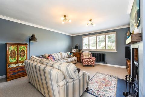 5 bedroom semi-detached house for sale, Anton Road, Andover