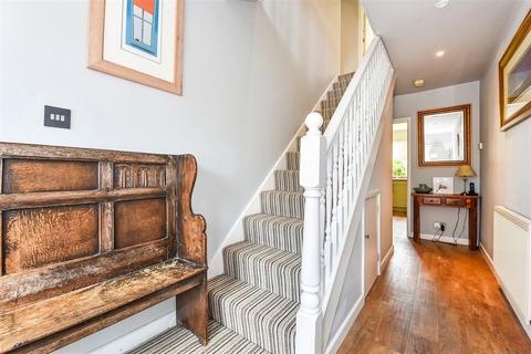 46 Anton Road, Andover, SP10 2EN