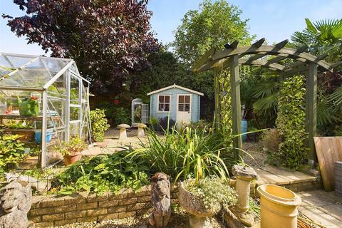 3 bedroom bungalow for sale, Rodney Close, Longlevens, Gloucester, Gloucestershire, GL2