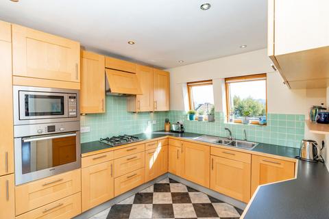 1/8 Ferryfield, Edinburgh, EH5 2PR