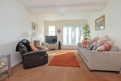 2 bedroom apartment for sale, Bluefield Mews, Whitstable