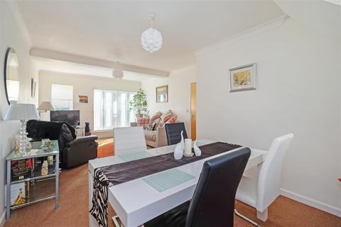 2 bedroom apartment for sale, Bluefield Mews, Whitstable