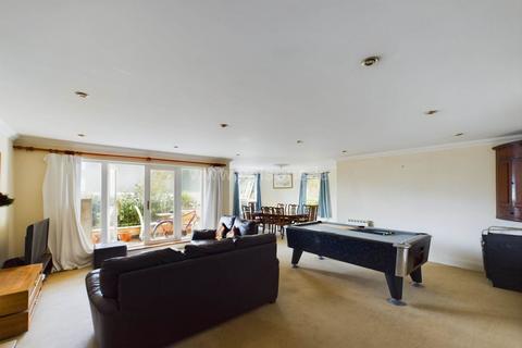 3 bedroom apartment for sale, St Helier