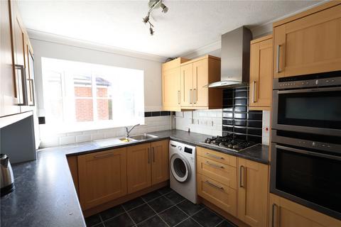 3 bedroom detached house for sale, Lynton Close, Farnham, Surrey, GU9