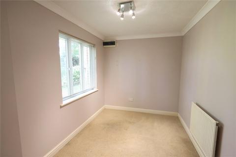 3 bedroom detached house for sale, Lynton Close, Farnham, Surrey, GU9