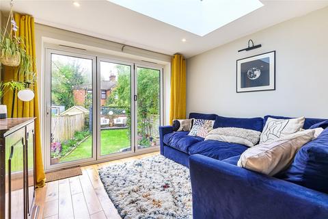 3 bedroom house for sale, Acacia Road, Surrey GU1