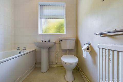 97 Ellington Drive, Basingstoke, RG22 4EZ