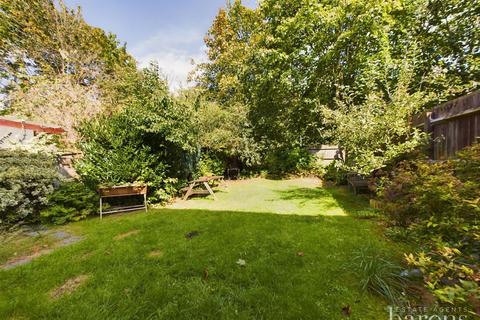 97 Ellington Drive, Basingstoke, RG22 4EZ