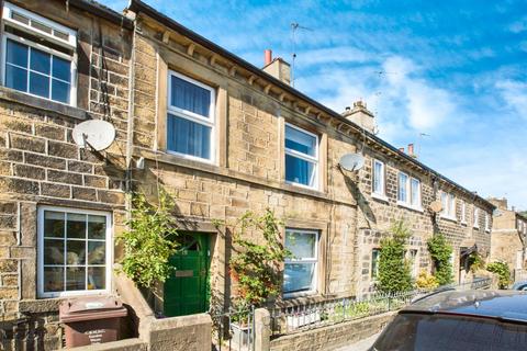 3 bedroom terraced house for sale, Halifax Road, Cullingworth